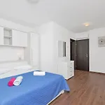 Infinite Mit Schwimmbad Und Meerblick By Interhome Ferienhaus Makarska