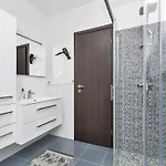 Infinite Mit Schwimmbad Und Meerblick By Interhome Ferienhaus